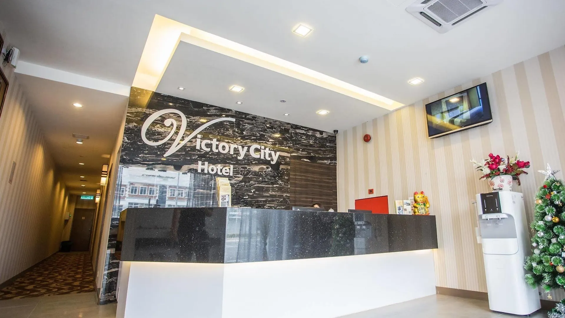 Hotel Zamburger Victory City