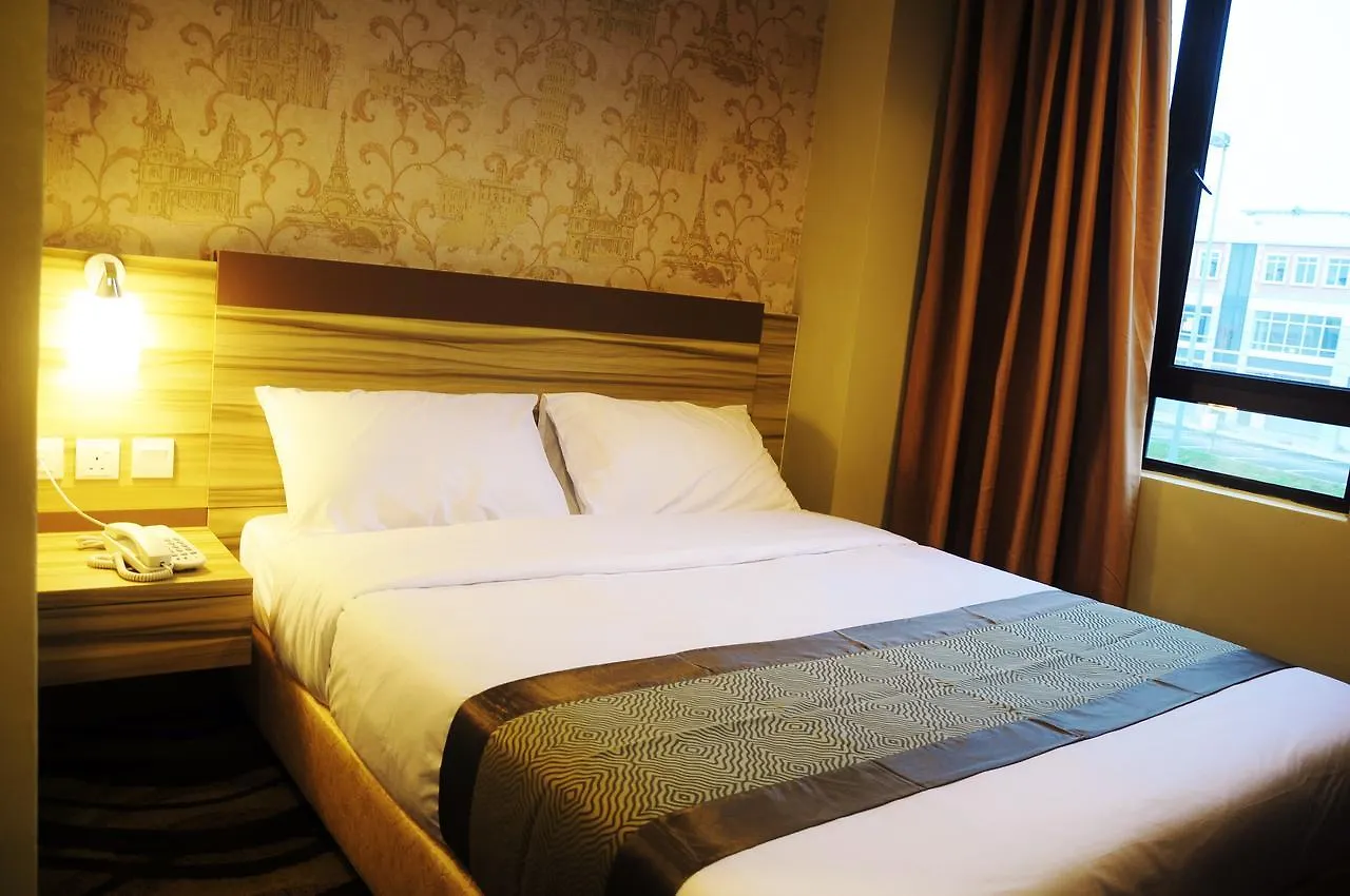 Hotel Zamburger Victory City Джохор-Бару 3*,
